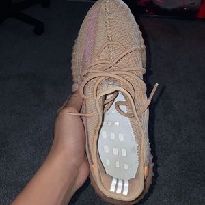 Yeezy 350 clay